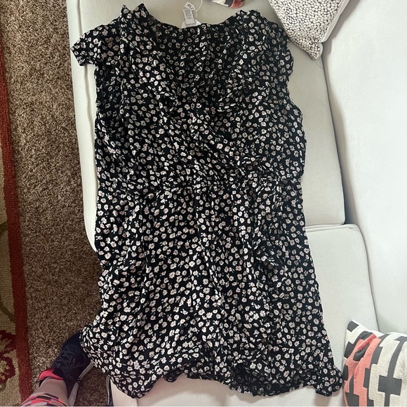 Arizona Jean Company faux wrap print mini dress with ruffled edges - Picture 4 of 7